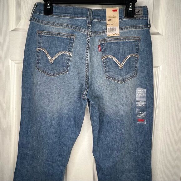 New! Levi’s 515 Bootcut Mid-Rise Medium Wash Blue Women’s Jeans Sz 6/28 - Picture 6 of 10